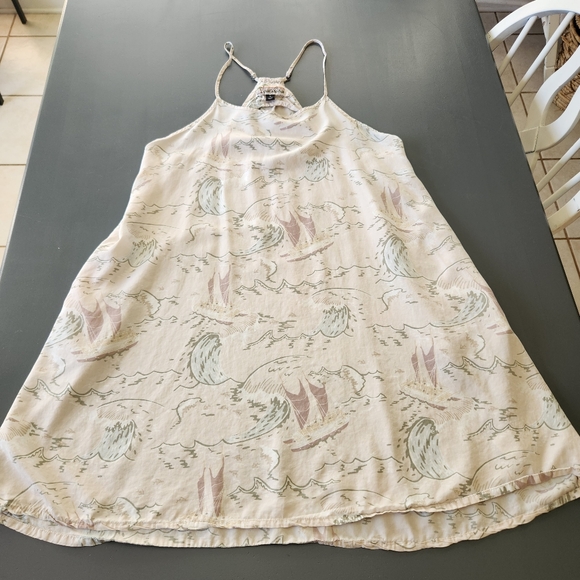 Patagonia Dresses & Skirts - Patagonia Women's Limited Edition Pataloha Dress Size M Voyage Cream Hawaiian